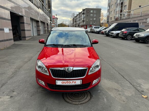 2010 Skoda Fabia II Рестайлинг, красный, 690000 рублей - вид 5
