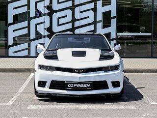2013 Chevrolet Camaro V Рестайлинг, белый, 1690000 рублей, вид 2