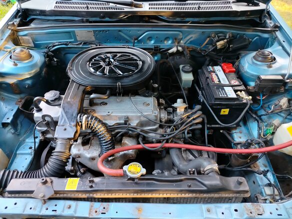 1987 Mazda 323 III (BF), синий - вид 13