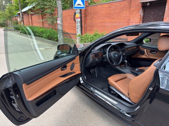 2011 BMW 3 серии 335xi V (E90/E91/E92/E93) Рестайлинг, чёрный, 3100000 рублей - вид 9