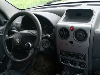 2006 Peugeot Partner I Рестайлинг, серебристый, 180000 рублей, вид 4