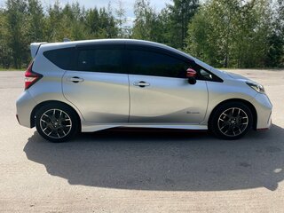 2017 Nissan Note Nismo e-Power II Рестайлинг, серый, 1200000 рублей, вид 3