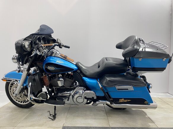 2011 Harley-Davidson Electra Glide, синий, 765000 рублей - вид 10