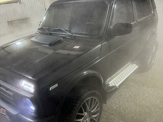 2018 Lada (ВАЗ) 2121 (4x4) Urban I Рестайлинг, чёрный, 1200000 рублей, вид 2