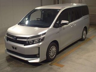 2014 Toyota Voxy III (R80), серый, 1950000 рублей, вид 1