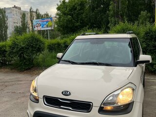 2013 Kia Soul I Рестайлинг, бежевый, 1350000 рублей, вид 1