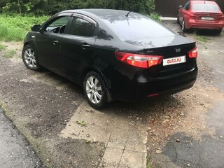 2013 Kia Rio III, чёрный, 590000 рублей, вид 2