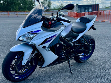 2020 Suzuki GSX-S 1000 F, белый, 955000 рублей, вид 5