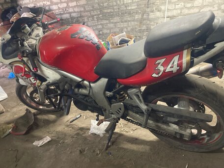 2001 Suzuki SV 650, белый, 140000 рублей, вид 1