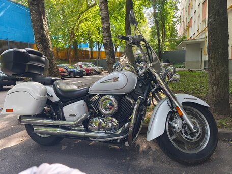2004 Yamaha XVS1100, белый, 550000 рублей, вид 1