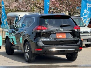 2020 Nissan X-Trail III Рестайлинг, чёрный, 1770000 рублей, вид 5