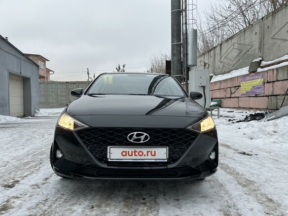 2024 Solaris HS, чёрный, 1850000 рублей - вид 2