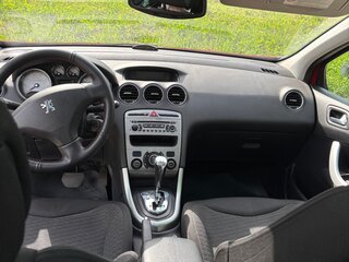 2008 Peugeot 308 I, красный, 400000 рублей, вид 4
