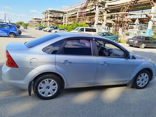 2009 Ford Focus II Рестайлинг, серебристый, 630000 рублей, вид 1