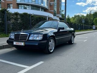 1997 Mercedes-Benz E-Класс 200 I (W124), чёрный, 15999999 рублей, вид 3