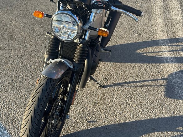 2024 Royal Enfield Continental GT, серебристый, 555000 рублей - вид 10