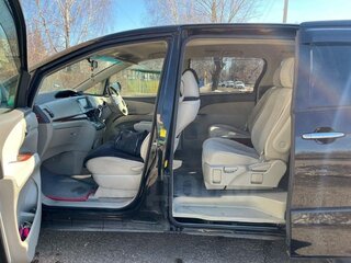 2012 Toyota Estima III Рестайлинг, чёрный, 800000 рублей, вид 4