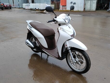 2018 Honda SH, белый, 259000 рублей, вид 5