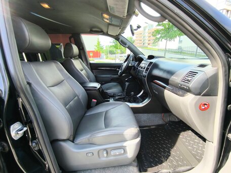 2008 Toyota Land Cruiser Prado 5-speed 120 Series Рестайлинг, чёрный, 2600000 рублей, вид 4