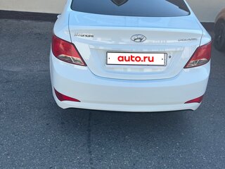 2015 Hyundai Solaris I Рестайлинг, белый, 1150000 рублей, вид 1