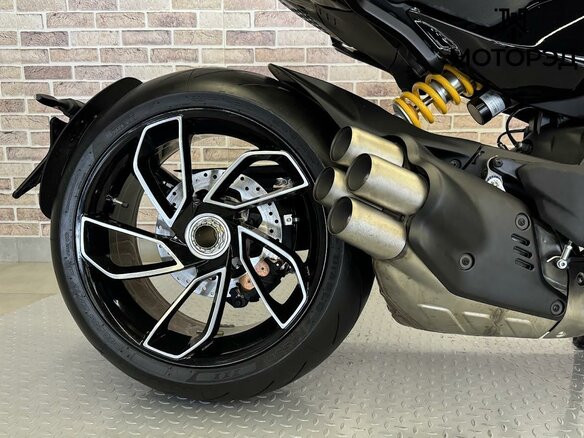 2023 Ducati Diavel V4, чёрный - вид 16