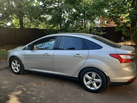 2012 Ford Focus III, серебристый, 850000 рублей - вид 3