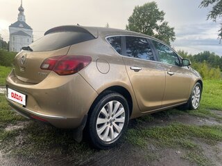 2013 Opel Astra J Рестайлинг, бежевый, 746000 рублей, вид 5