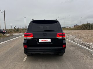 2018 Toyota Land Cruiser 200 Series Рестайлинг 2, чёрный, 6350000 рублей, вид 2