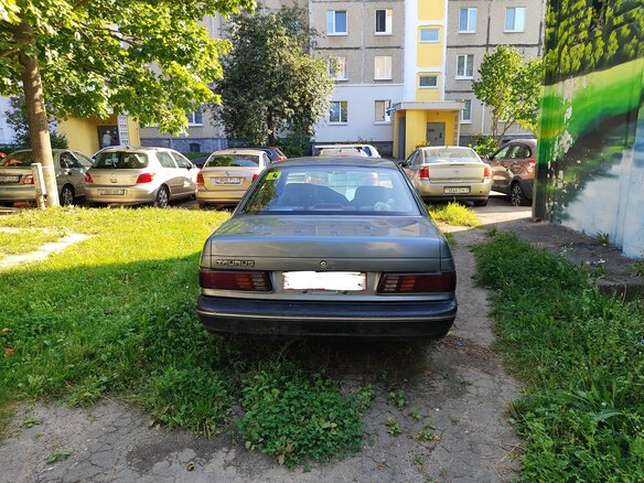 1989 Ford Taurus I, серебристый, 209044 рублей
