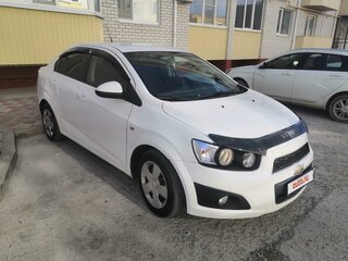 2014 Chevrolet Aveo II, белый, 765000 рублей, вид 2