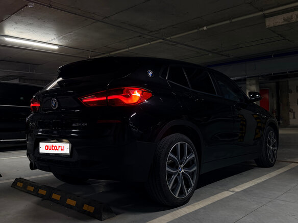 2018 BMW X2 sDrive18i I (F39), чёрный, 2100000 рублей - вид 5