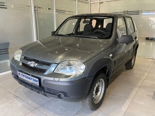 2011 Chevrolet Niva I Рестайлинг, серый, 349000 рублей, вид 1