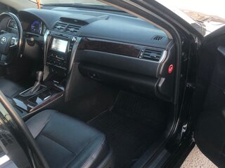 2016 Toyota Camry VII (XV50) Рестайлинг, чёрный, 2200000 рублей, вид 4