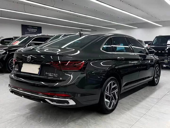 2023 Volkswagen Sagitar III Рестайлинг, коричневый, 1240000 рублей - вид 3