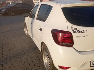 2017 Renault Sandero II, белый, 1100000 рублей, вид 5