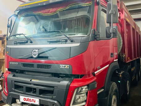 2021 Volvo FMX, красный, 9000000 рублей, вид 1