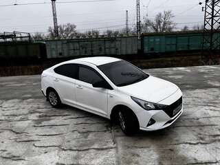 2022 Hyundai Solaris II Рестайлинг, белый, 1710000 рублей, вид 3
