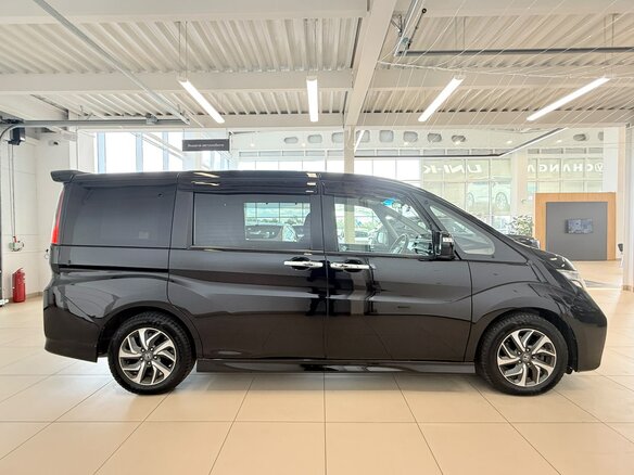 2016 Honda Stepwgn V, чёрный - вид 7