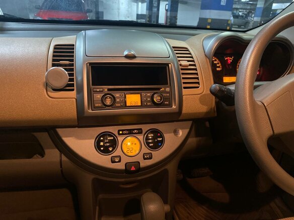 2005 Nissan Note I, золотистый, 700000 рублей - вид 35