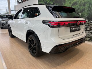 2026 Volkswagen Tiguan L Pro III (China Market), белый, 5250000 рублей, вид 4