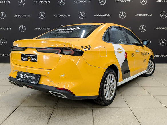 2024 Kaiyi E5, жёлтый, 800000 рублей - вид 4