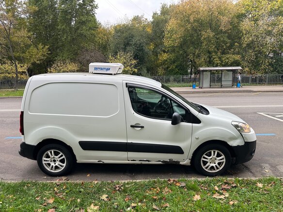 2012 Peugeot Partner, белый, 500000 рублей