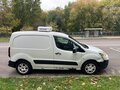 2012 Peugeot Partner, белый, 500000 рублей
