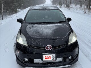 2013 Toyota Prius III Рестайлинг (XW30), чёрный, 1450000 рублей, вид 3