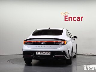 2024 Hyundai Sonata VIII (DN8) Рестайлинг, белый, 2670000 рублей, вид 4