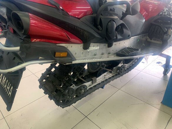 2011 Yamaha RS Venture, красный - вид 5