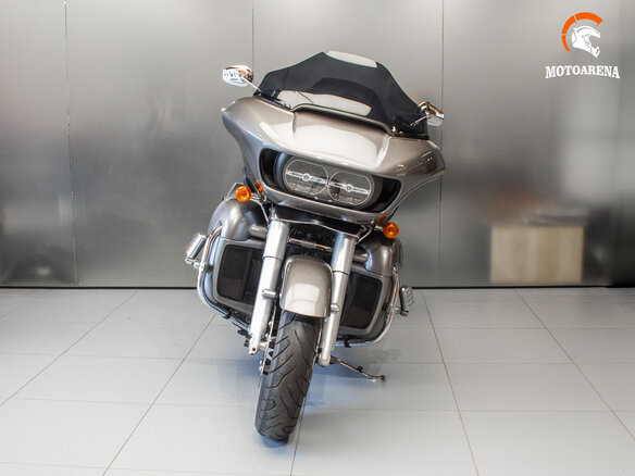 2015 Harley-Davidson Road Glide, серебристый, 1367307 рублей - вид 1