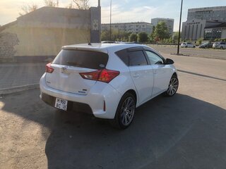 2012 Toyota Auris II, белый, 1050000 рублей, вид 4