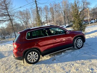 2009 Volkswagen Tiguan I, красный, 950000 рублей, вид 3