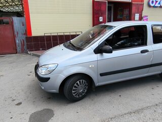 2010 Hyundai Getz I Рестайлинг, серебристый, 340000 рублей, вид 3